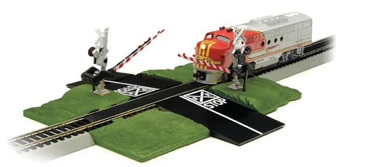 Bachmann Deluxe Dual Crossing Gate - E-Z Track? - HO - 44579 1 Bachmann Deluxe Dual Crossing Gate - E-Z Track? - HO - 44579