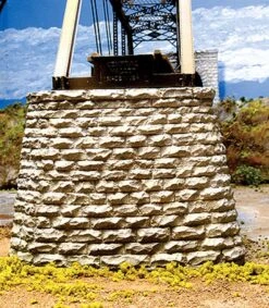 Chooch Enterprises Cut Stone Bridge Pier HO
