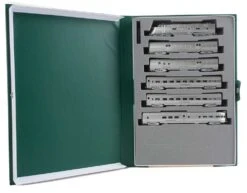 Kato Silver Streak Zephyr Train-Only Set - Standard DC With Interior Lights -- Chicago, Burlington