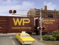 Walthers SceneMaster Post-1960s Cantilever Grade Crossing Signal -- Single-Lane - HO