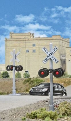 Walthers SceneMaster Crossing Flashers W/Relay Box -- Set Of 2 Working Signals (Use With #949-4359